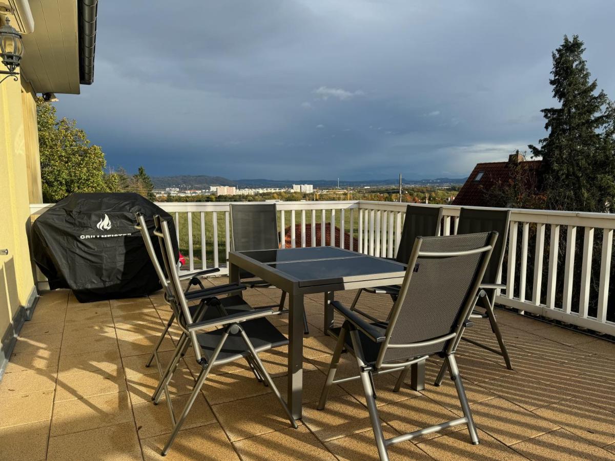 205 Qm "Traumtor" Mit Sauna, Whirlpool, Kamin Und 3 Terrassen Mit Blick In Die Boehmisch Saechsische Schweiz دريسدن المظهر الخارجي الصورة